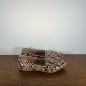 Steve Madden - Feather Loafer Flats Black Brown - Women’s 5